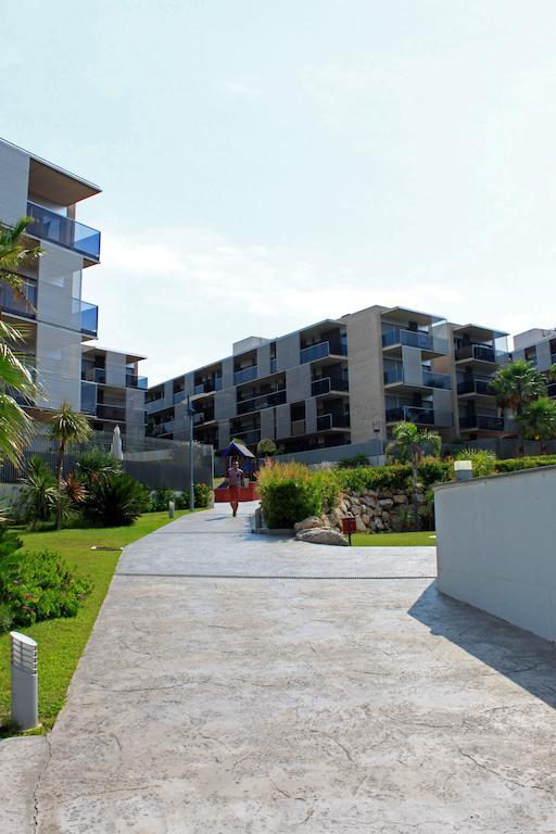 Paradise Village Litoral Costa Dorada 萨洛 外观 照片