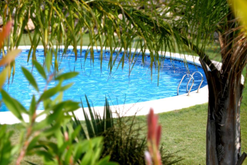 Paradise Village Litoral Costa Dorada 萨洛 外观 照片