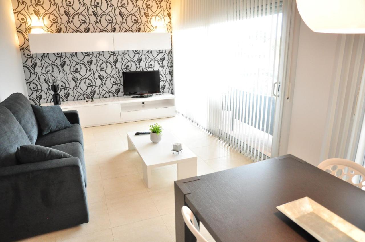 Paradise Village Litoral Costa Dorada 萨洛 外观 照片